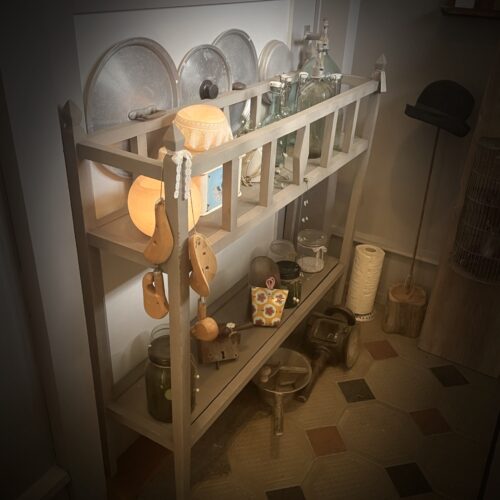 Pflanzengestell Grau